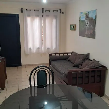 Departamentos Centricos Iguazu A.N Apartment Puerto Iguazu Exterior photo